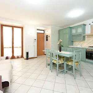 Apartment Nel Borgo, Manerba del Garda